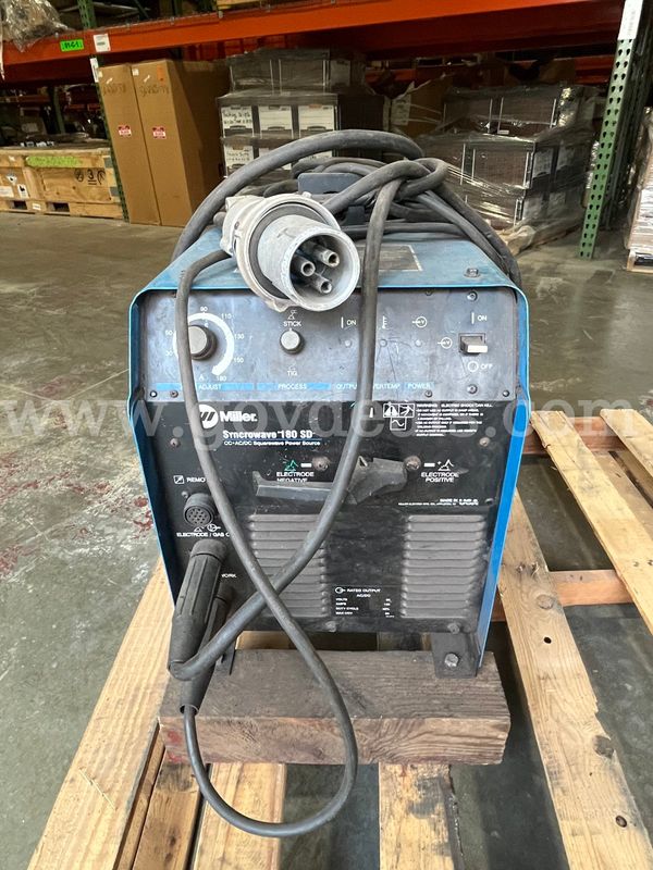 MILLER SYNCROWAVE 180 SD WELDER
