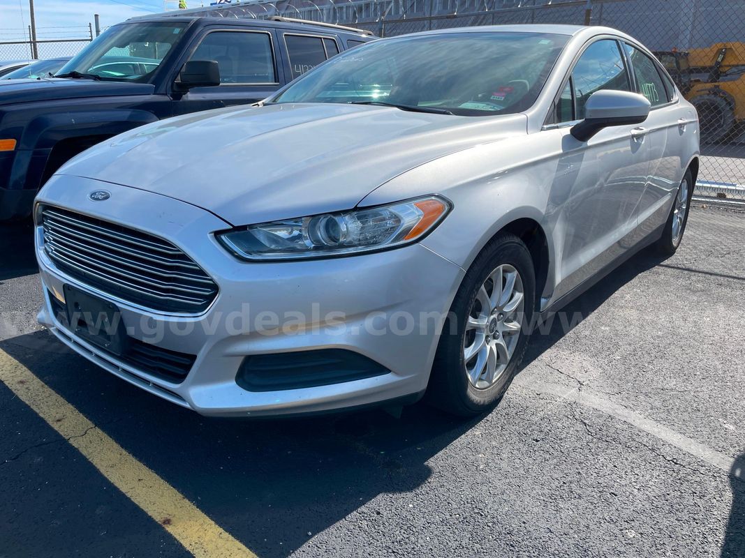 2016 Ford Fusion SEDAN 4-DR, 2.5L L4