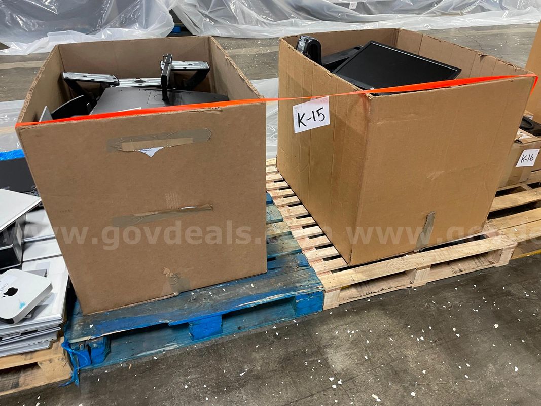 Lot of Various PC Monitors