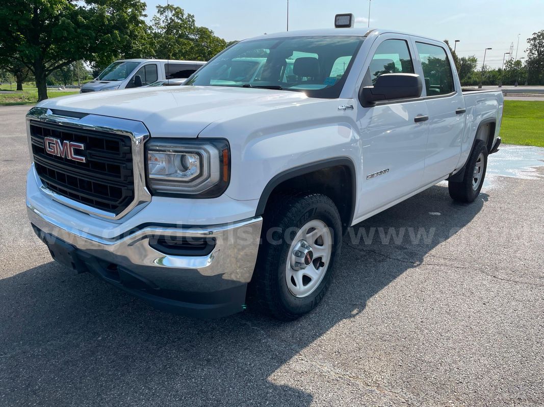 2017 GMC Sierra 1500 4WD CREW CAB PICKUP 4-DR, 4.3L V6