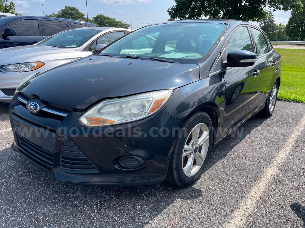 2014 Ford Focus SE SEDAN 4-DR, 2.0L L4