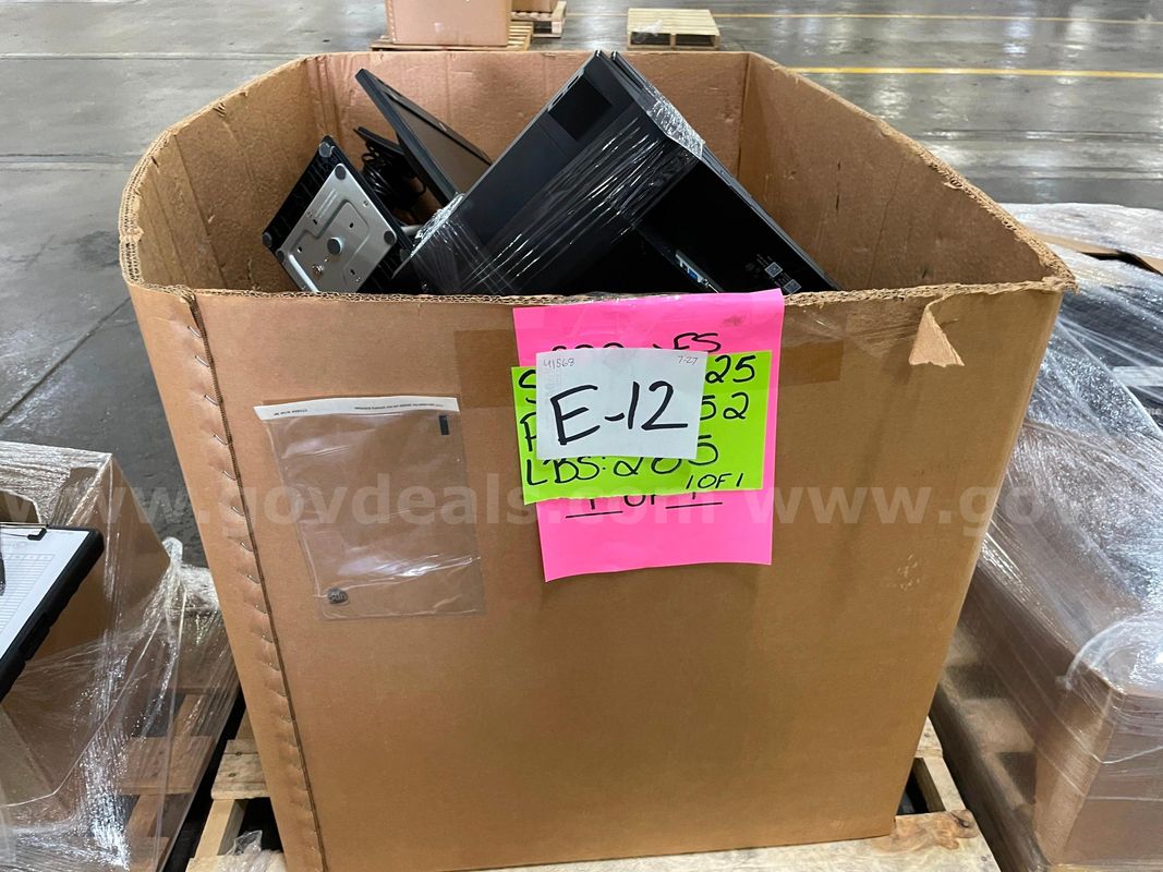 Lot of PC Monitors