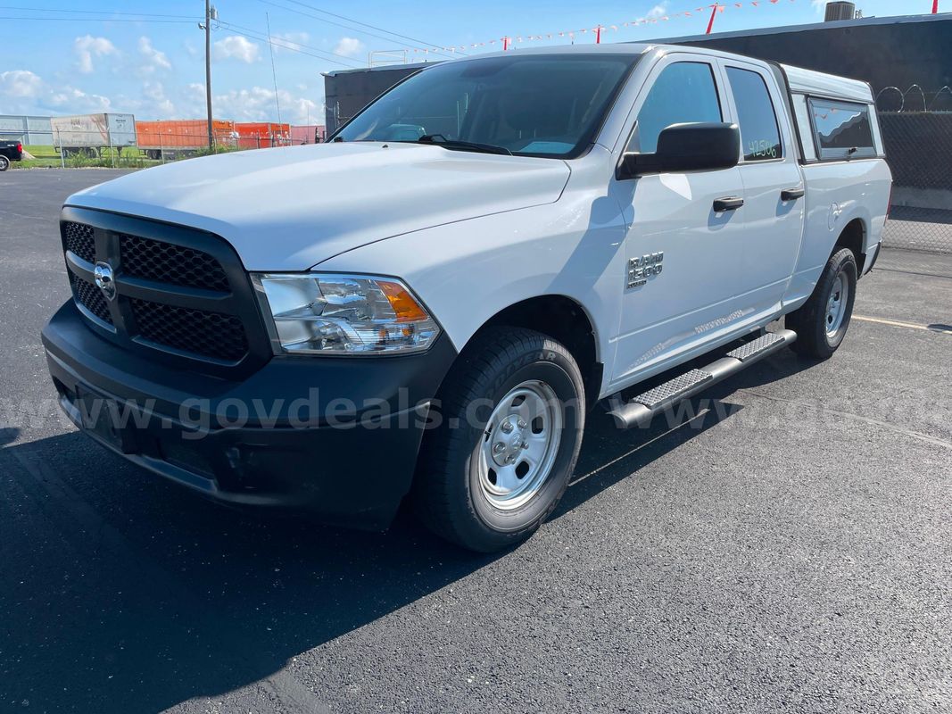 2019 RAM 1500 Classic 4WD EXT CAB PICKUP 4-DR, 3.6L V6