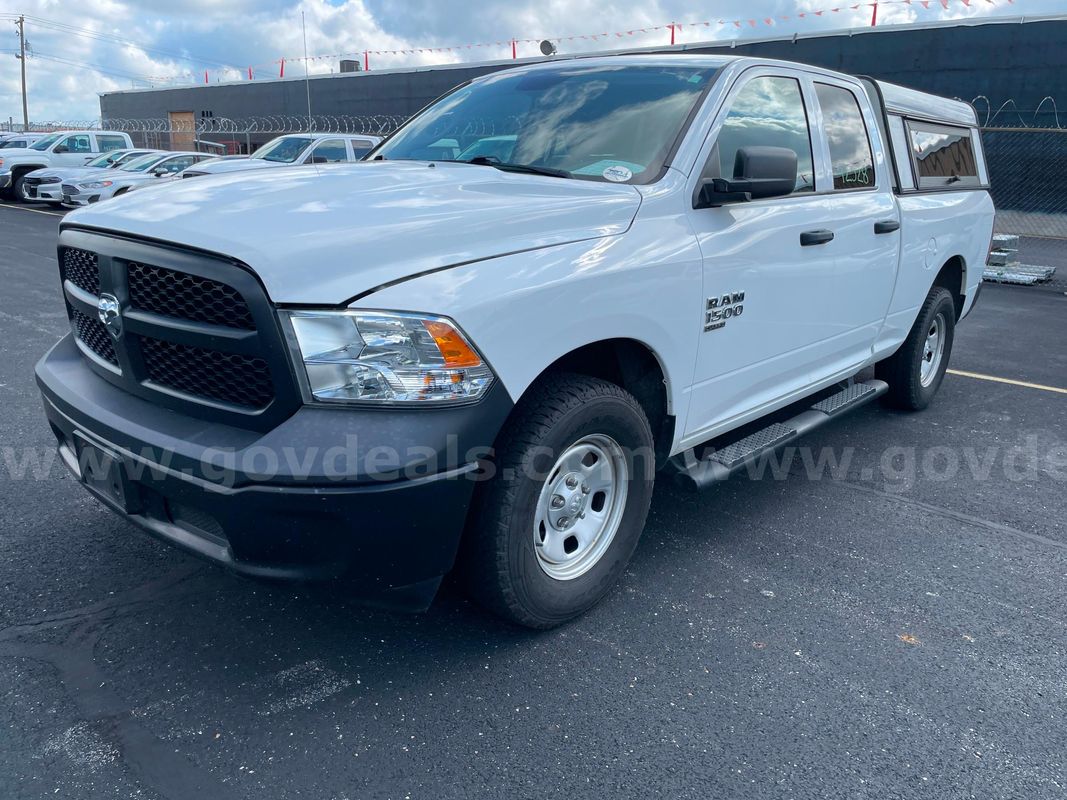 2019 RAM 1500 Classic 4WD EXT CAB PICKUP 4-DR, 3.6L V6