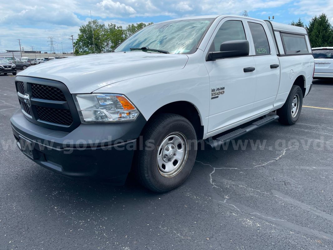 2019 RAM 1500 Classic 4WD EXT CAB PICKUP 4-DR, 3.6L V6