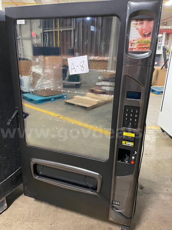 USI Snack Vending Machine, Model 3566