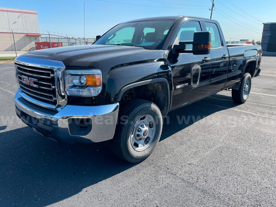 2015 GMC Sierra 2500HD 4WD EXT CAB PICKUP 4-DR, 6.0L V8