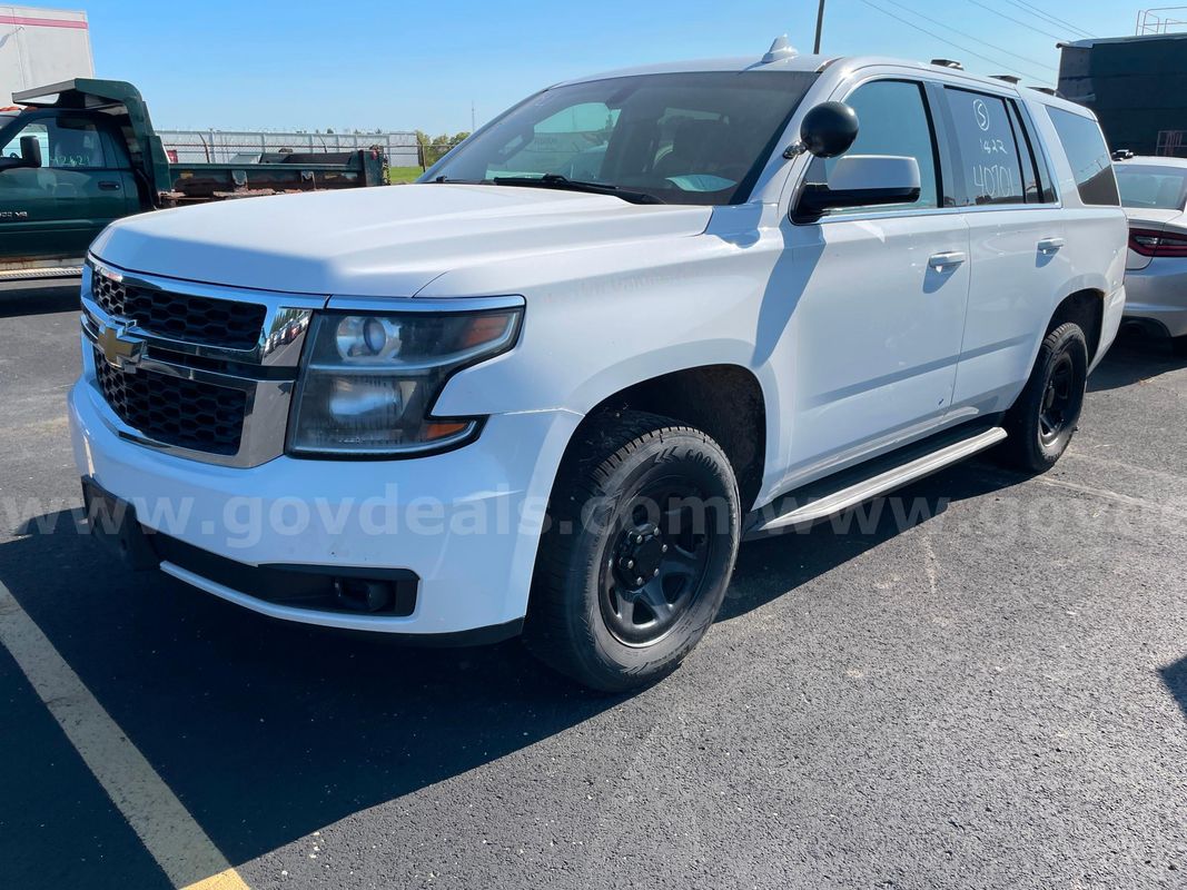 2017 Chevrolet Tahoe RWD UTILITY 4-DR, 5.3L V8