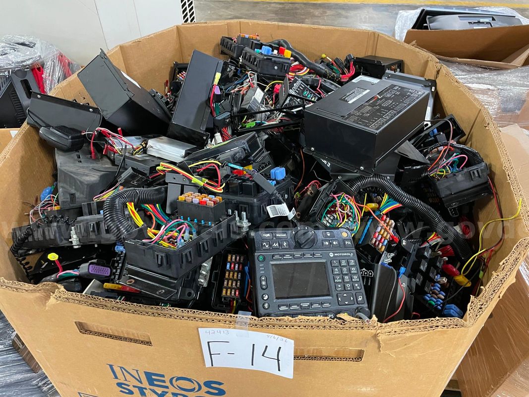 Lot of Misc Vehicle Electronics