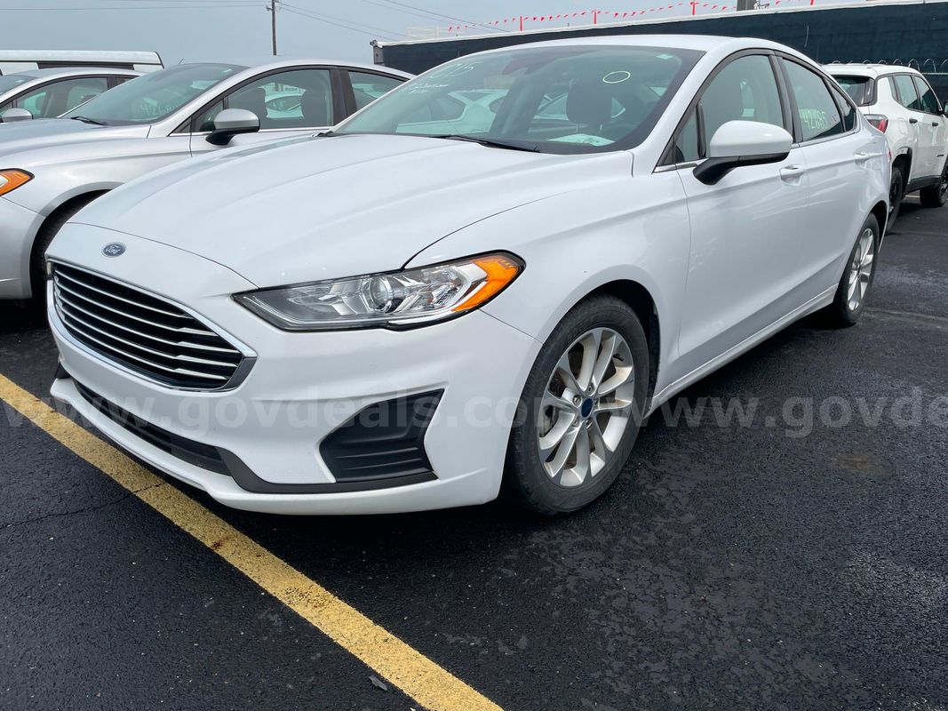 2019 Ford Fusion SE SEDAN 4-DR, 2.5L L4