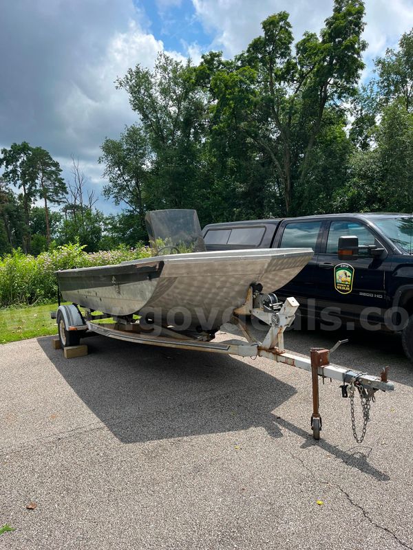 1967 Maritime 17 ft Aluminum Boat & Shorelander Trailer