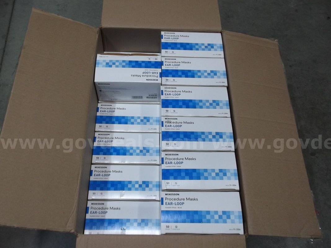 Lot of McKesson Procedure Masks, 138 Boxes of 50 Masks Each