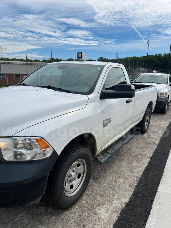 2019 RAM 1500 Classic 4WD REGULAR CAB PICKUP 2-DR, 3.6L V6