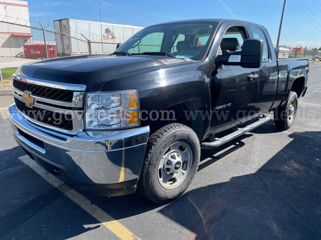 2013 Chevrolet Silverado 2500HD 4WD EXT CAB PICKUP 4-DR 6.0L V8