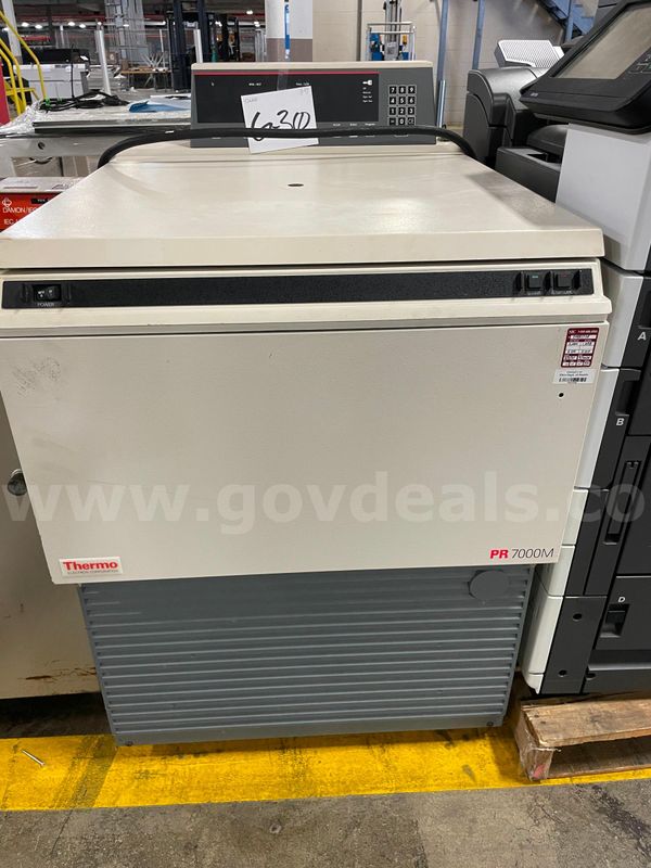 Thermo PR7000M Centrifuge
