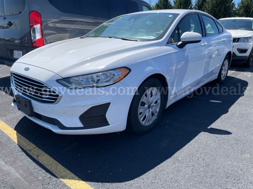 2019 Ford Fusion SEDAN 4-DR 2.5L L4