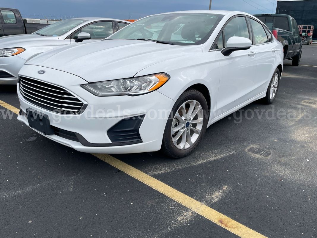 2019 Ford Fusion SE SEDAN 4-DR 2.5L L4