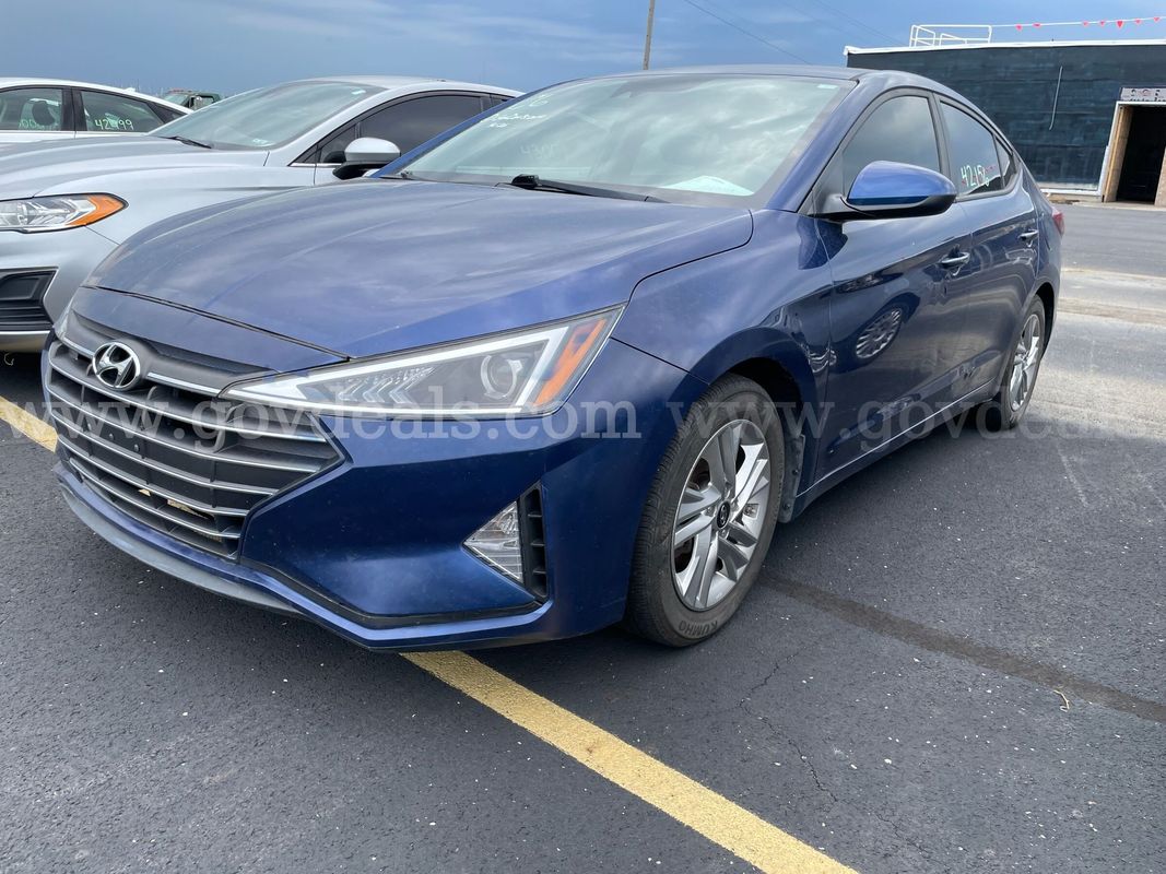 2020 Hyundai Elantra SEDAN 4-DR 2.0L L4