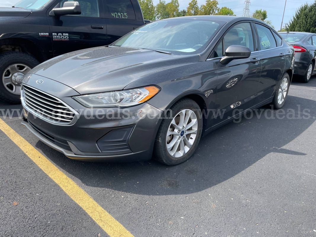 2020 Ford Fusion SEDAN 4-DR 2.5L L4