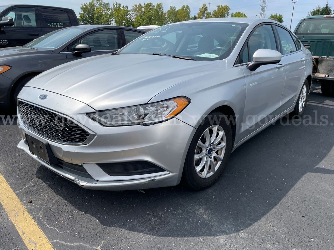 2018 Ford Fusion SEDAN 4-DR 2.5L L4