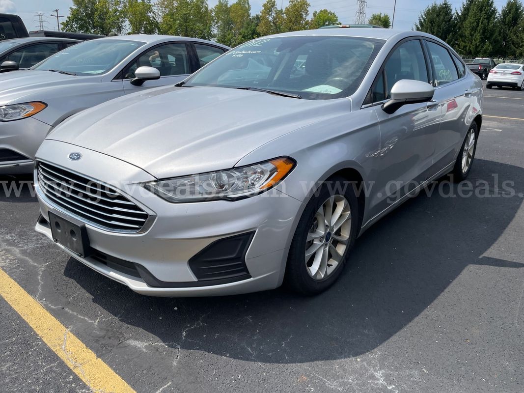 2019 Ford Fusion SEDAN 4-DR 2.5L L4
