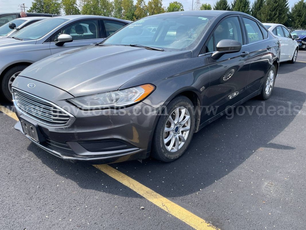 2017 Ford Fusion SEDAN 4-DR 2.5L L4