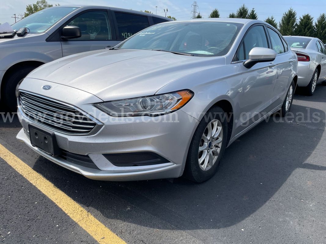 2017 Ford Fusion SEDAN 4-DR 2.5L L4