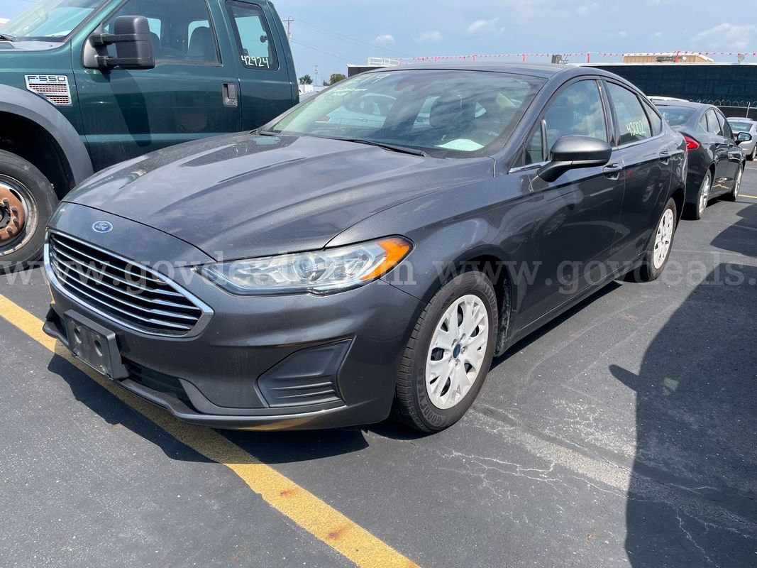 2019 Ford Fusion SEDAN 4-DR 2.5L L4