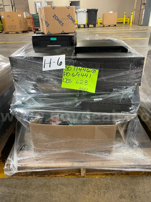 Lot of Desktops and Dell Poweredge Servers