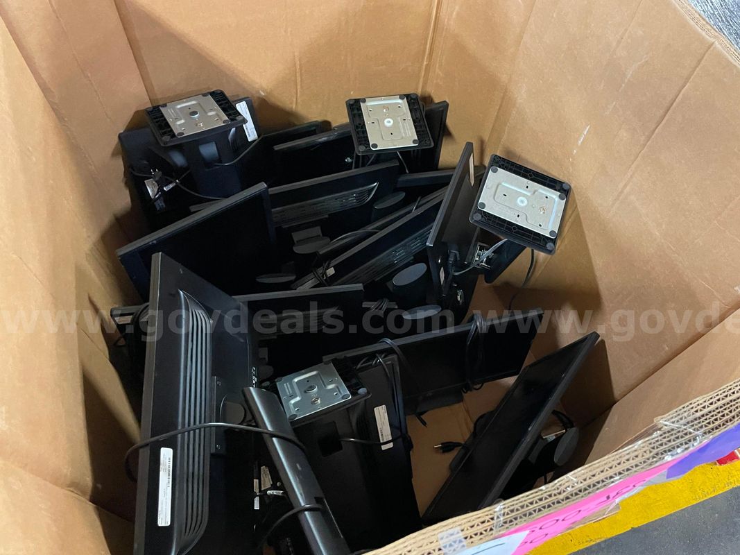 Lot of Various PC Monitors