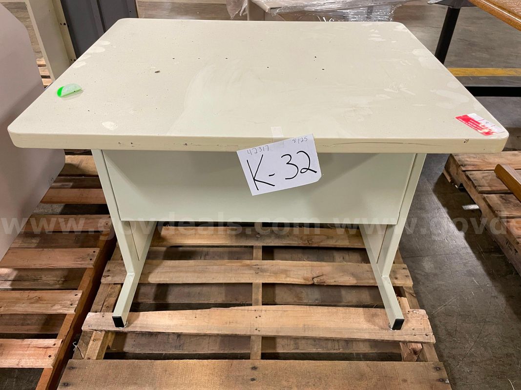 Beige Laminate Table, 30in x 30in