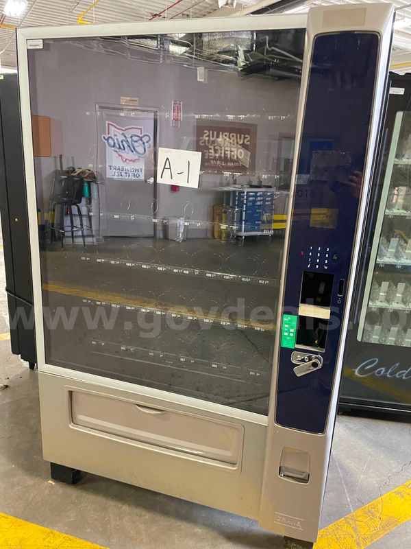 Crane Vending Machine, Model 472D