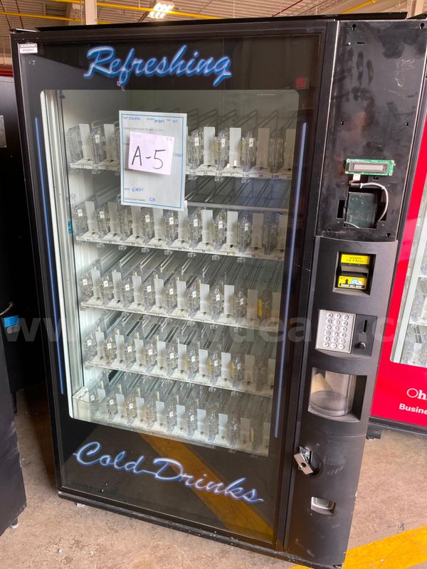 Dixie-Narco Vending Machine, Model DN5802