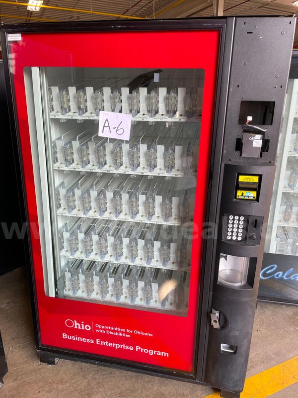Dixie-Narco Vending Machine, Model DN5803
