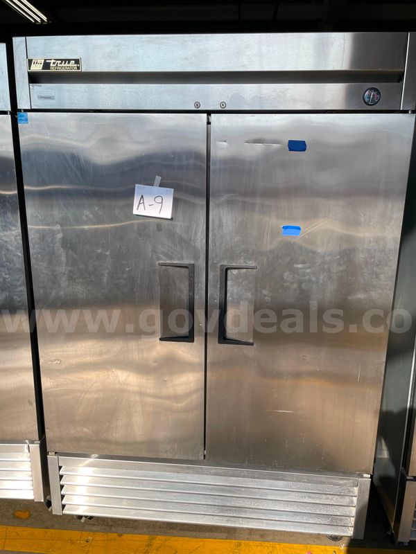 True Manufacturing Refrigerator, Model T-49