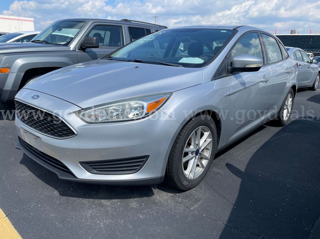2016 Ford Focus SE SEDAN 4-DR 2.0L L4