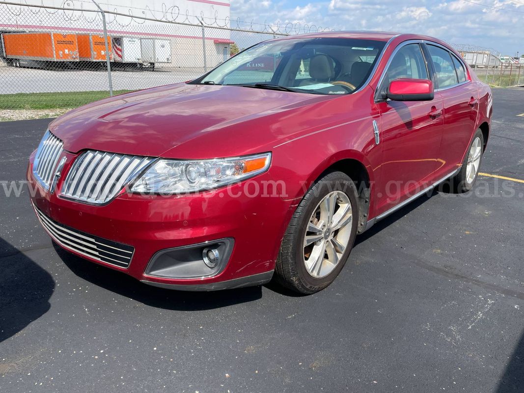 2010 Lincoln MKS SEDAN 4-DR 3.7L V6