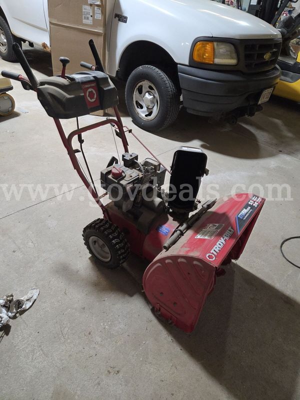 Troy-Bilt Storm 5524 Snowblower