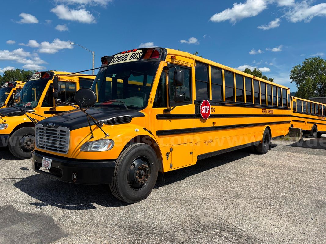 2015 Freightliner B2 Bus Chassis