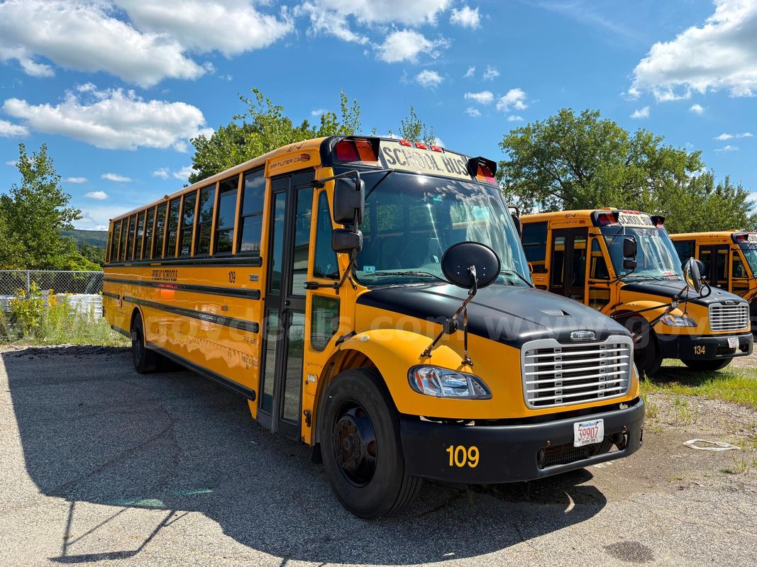 2015 Freightliner B2 Bus Chassis