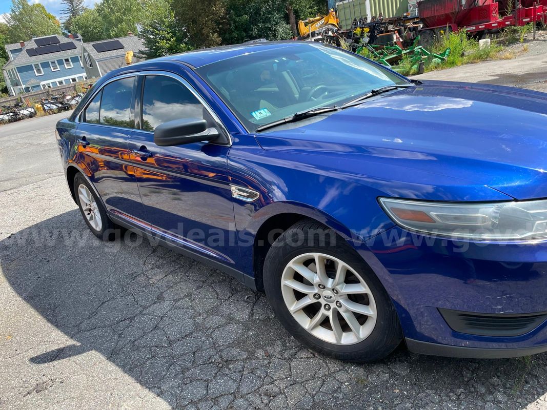 2014 Ford Taurus