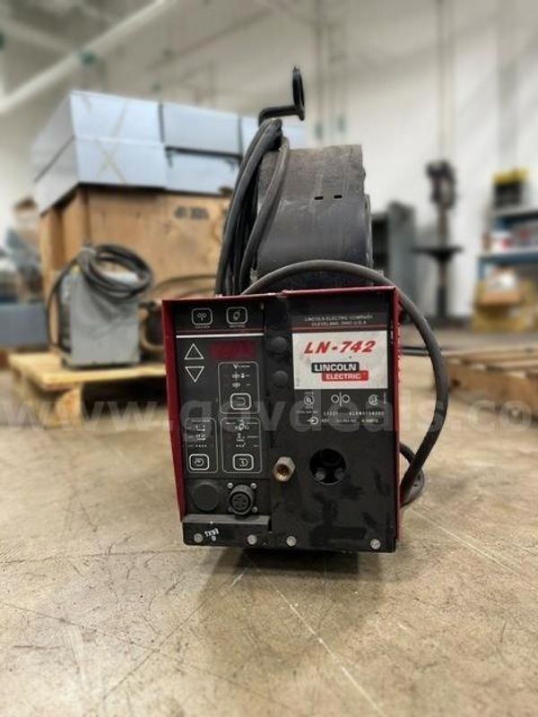 Used Lincoln LN742 Wire Feeder