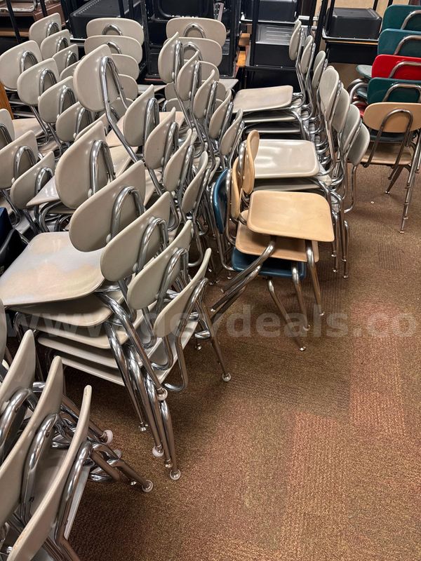 67 Multiple grade level chairs