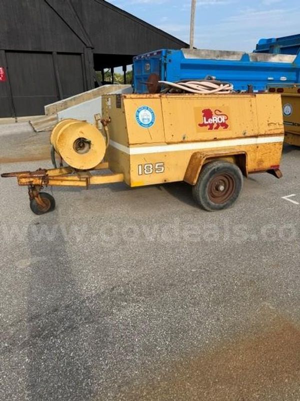 1990 LeROI 185 Portable Air Compressor