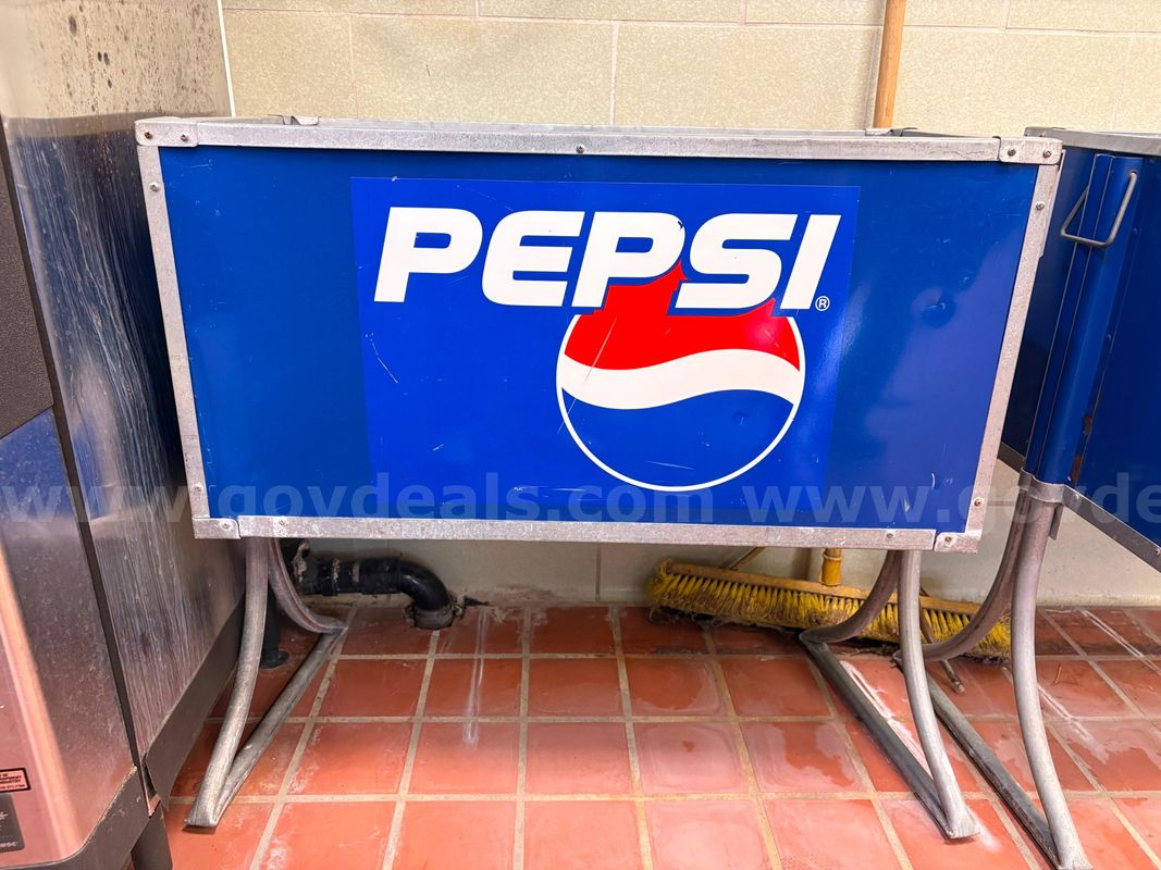 Pepsi Stand Cooler