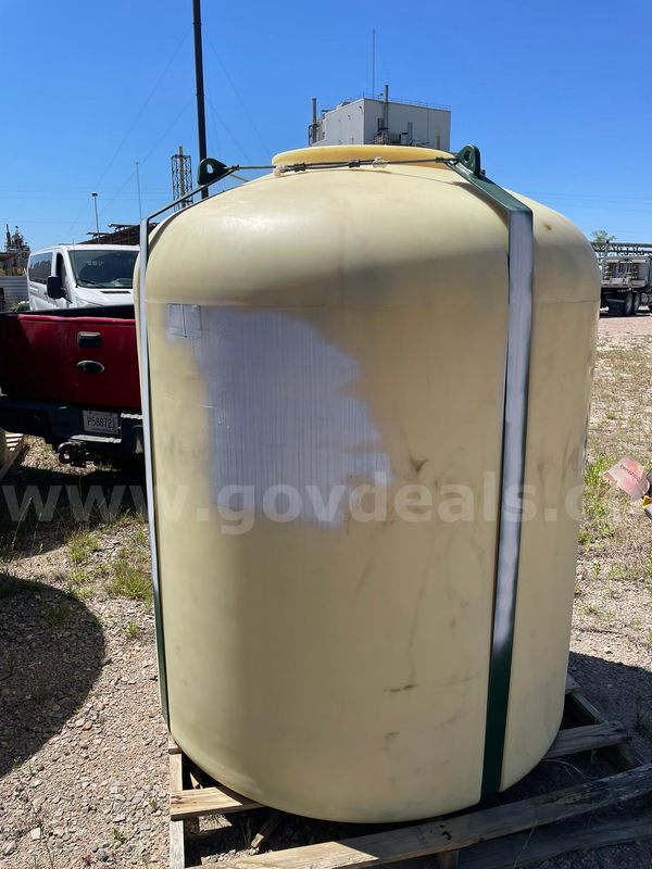 Poly Tank 80"H x 60" Dia, approx 850 Gallon Capacity