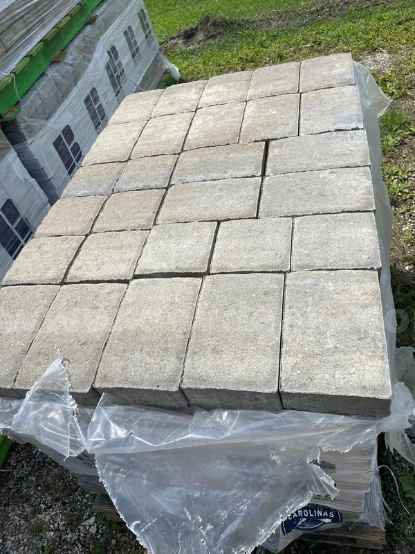 2 Pallet Lot Brick Pavers 2pc Set in Tan Blend *NEW UNUSED*