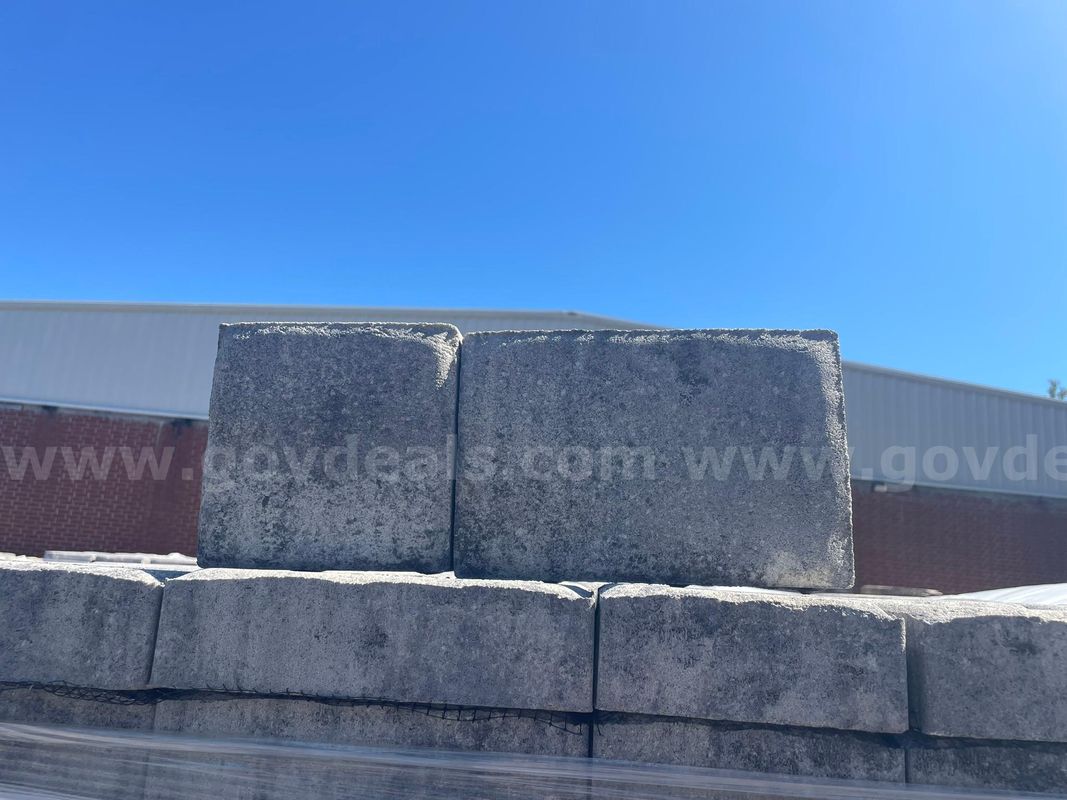 2 Pallet Lot Brick Pavers 2pc Set in Arctic Gray *NEW UNUSED*