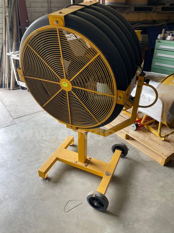 "Big Ass" Fan 30" Variable Speed Shop Fan