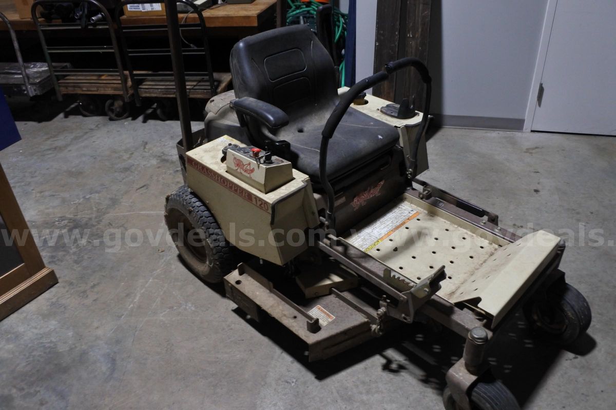 MOWER, GRASSHOPPER 120